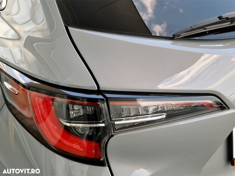 Toyota Corolla - 11