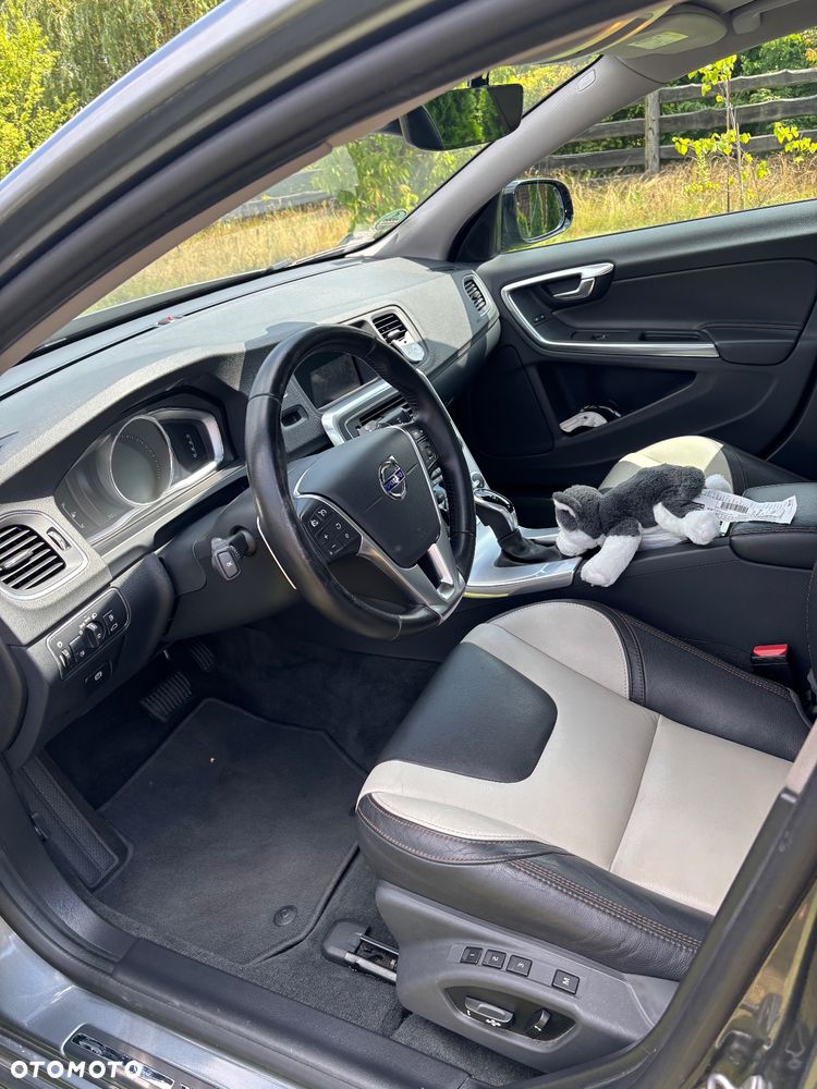 Volvo S60 CC T5 AWD Summum - 4