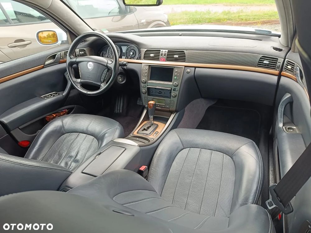 Lancia Thesis 3.2 6V Emblema - 14