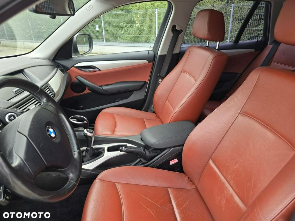 BMW X1 - 24