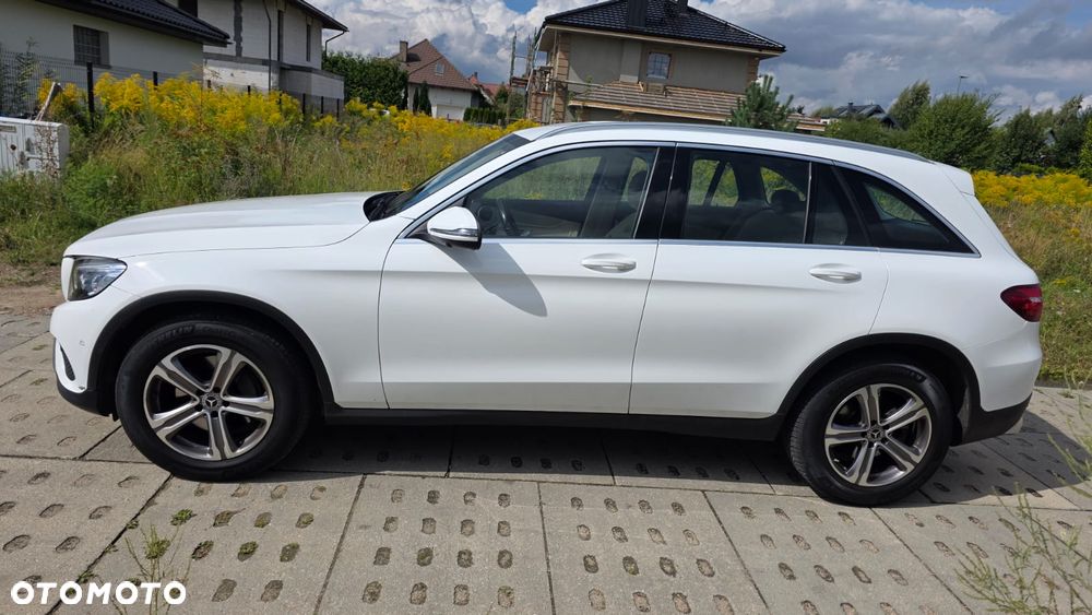 Mercedes-Benz Glc 2017 photo 2