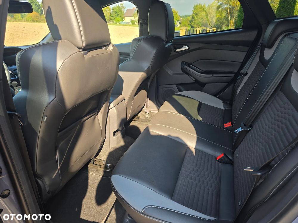 Ford Focus - 27