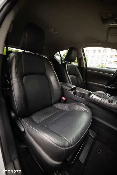 Lexus CT 200h Impression Line - 14