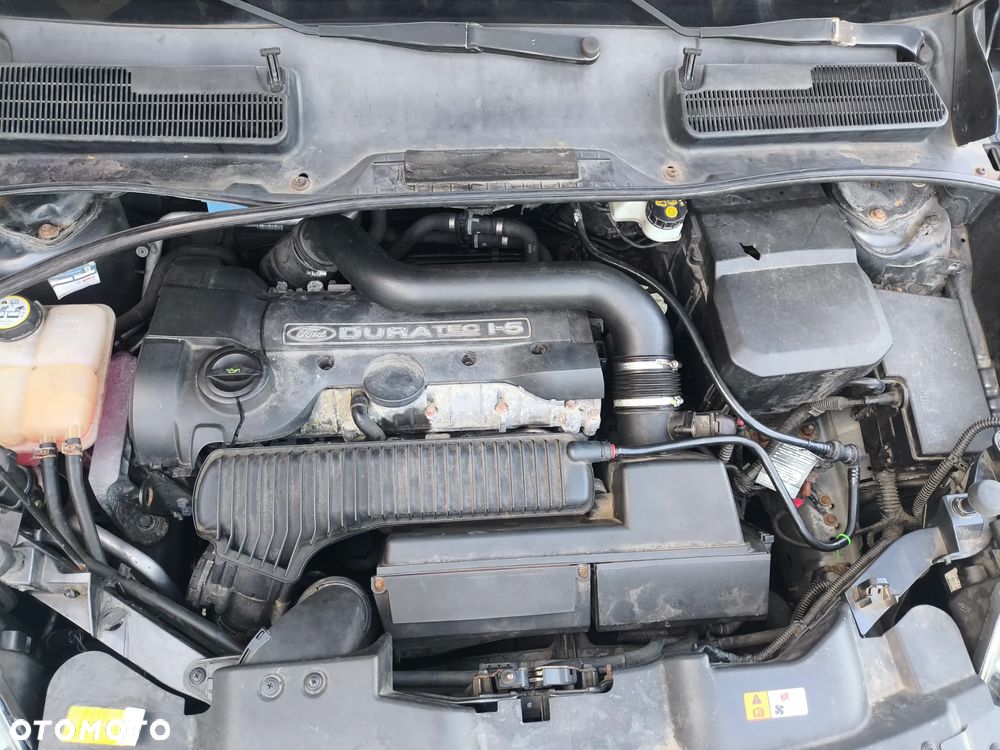 Ford Kuga 2.5 4x4 Titanium - 13