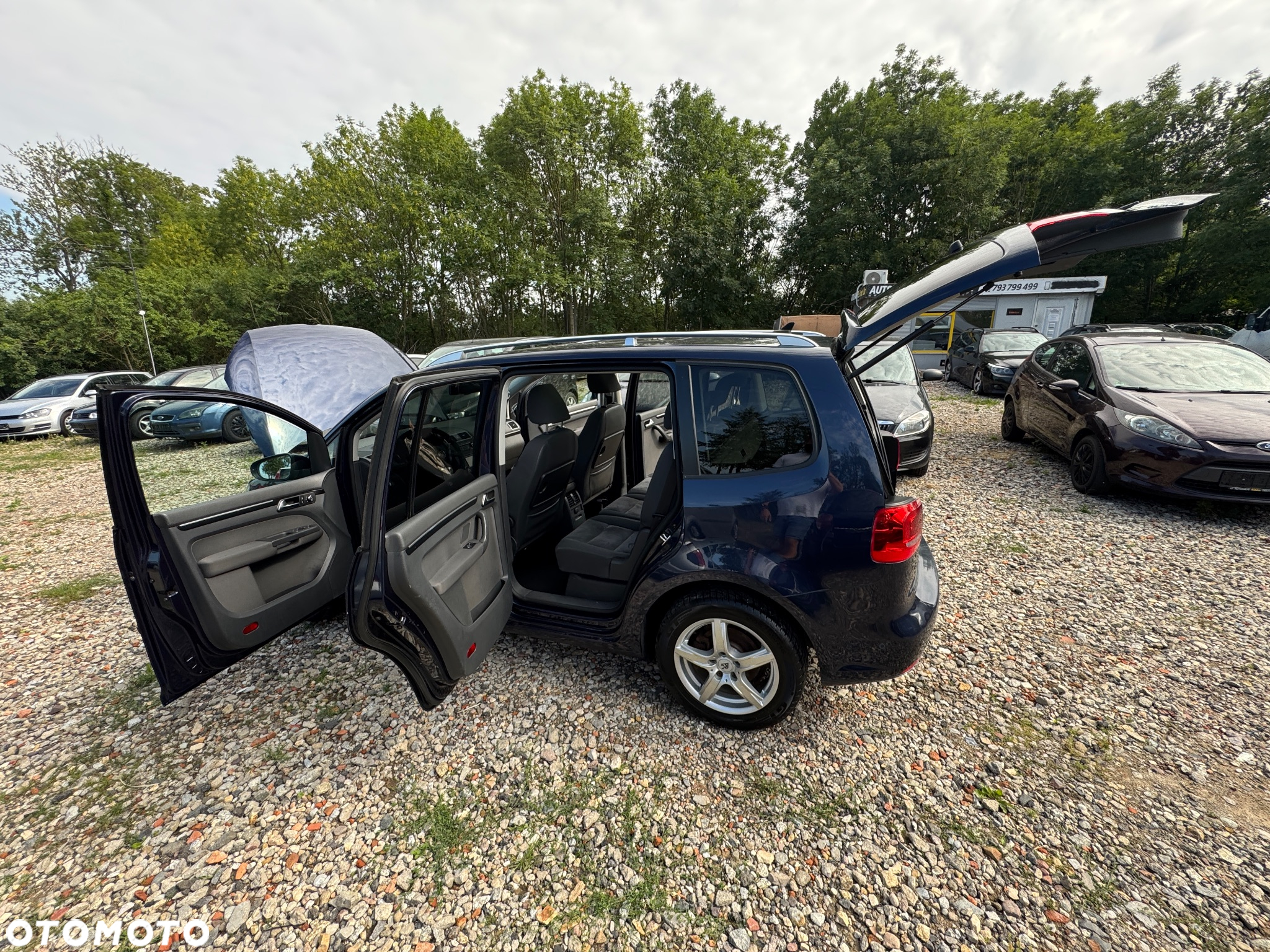Volkswagen Touran 2.0 TDI DPF Highline - 8