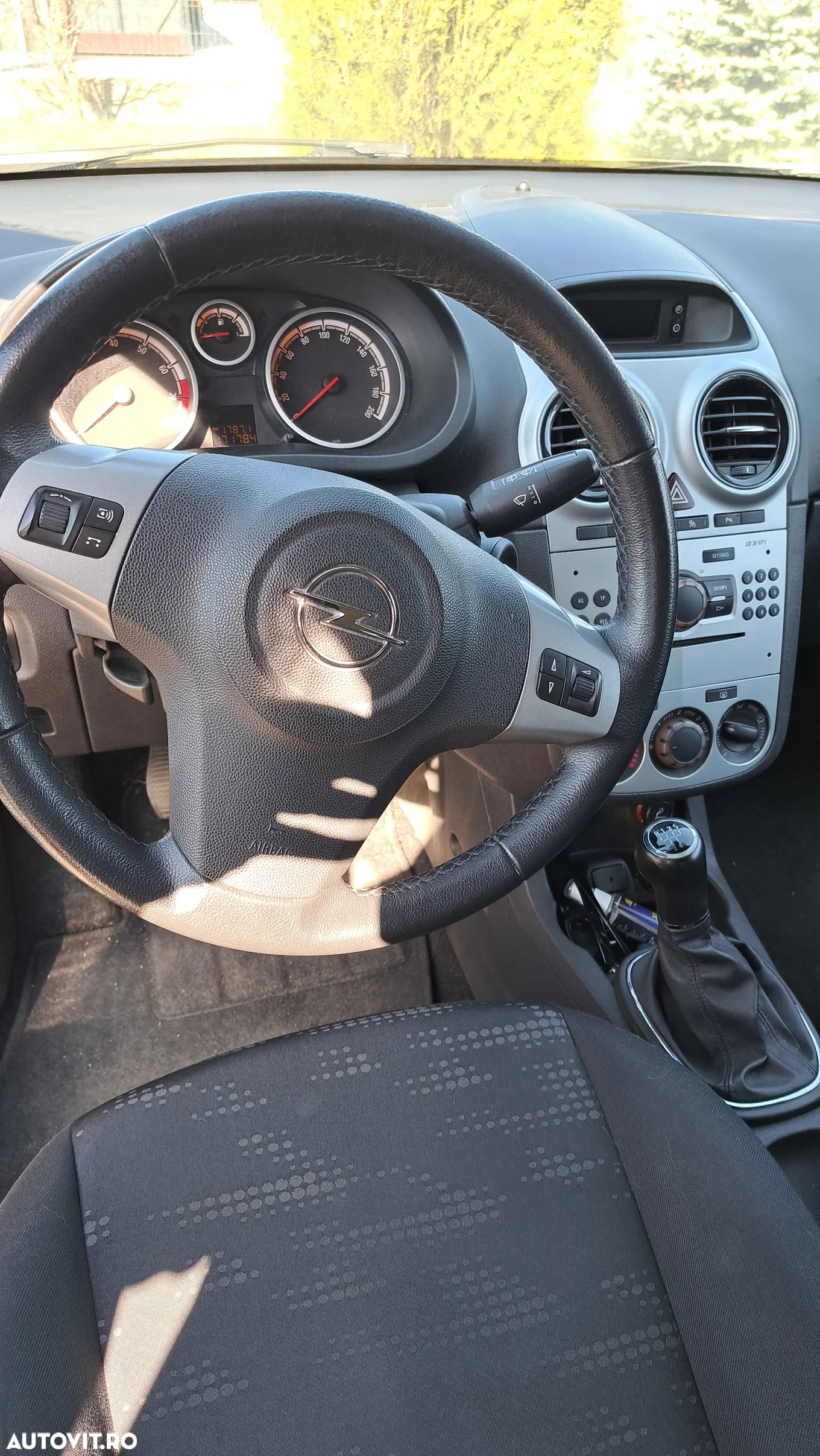 Opel Corsa - 2