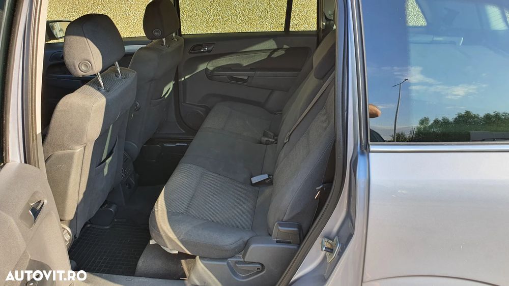 Opel Zafira 1.8 Sport - 13