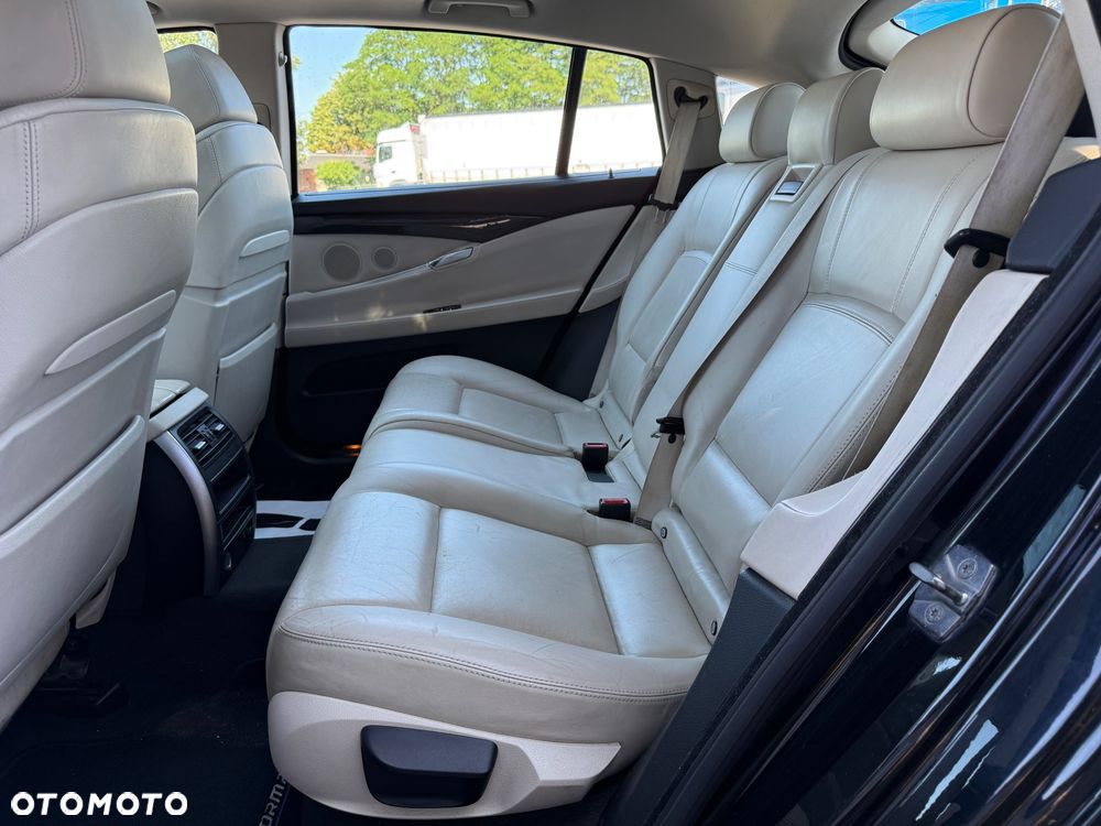 BMW 5GT 530d - 12