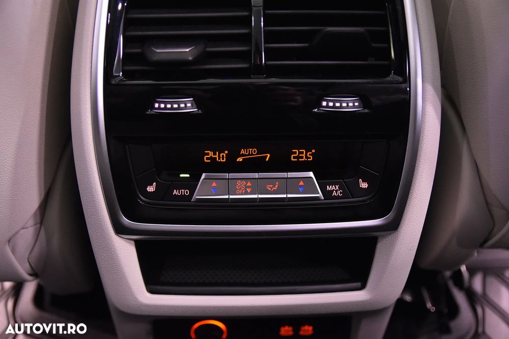 BMW X7 M50d - 26