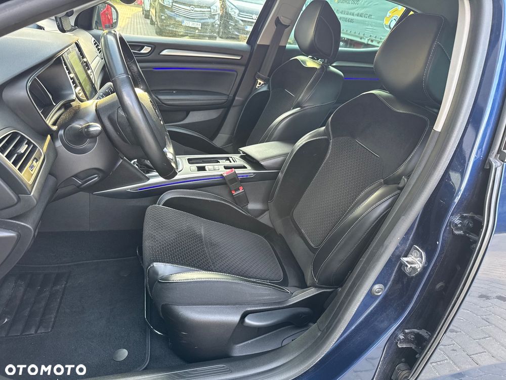 Renault Megane TCe 140 GPF EDC LIMITED - 18