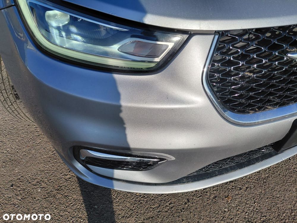 Chrysler Pacifica - 35