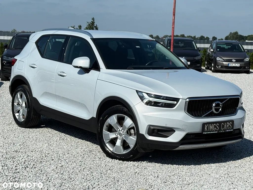 Volvo XC 40 B4 B AWD Geartronic Momentum Pro - 1