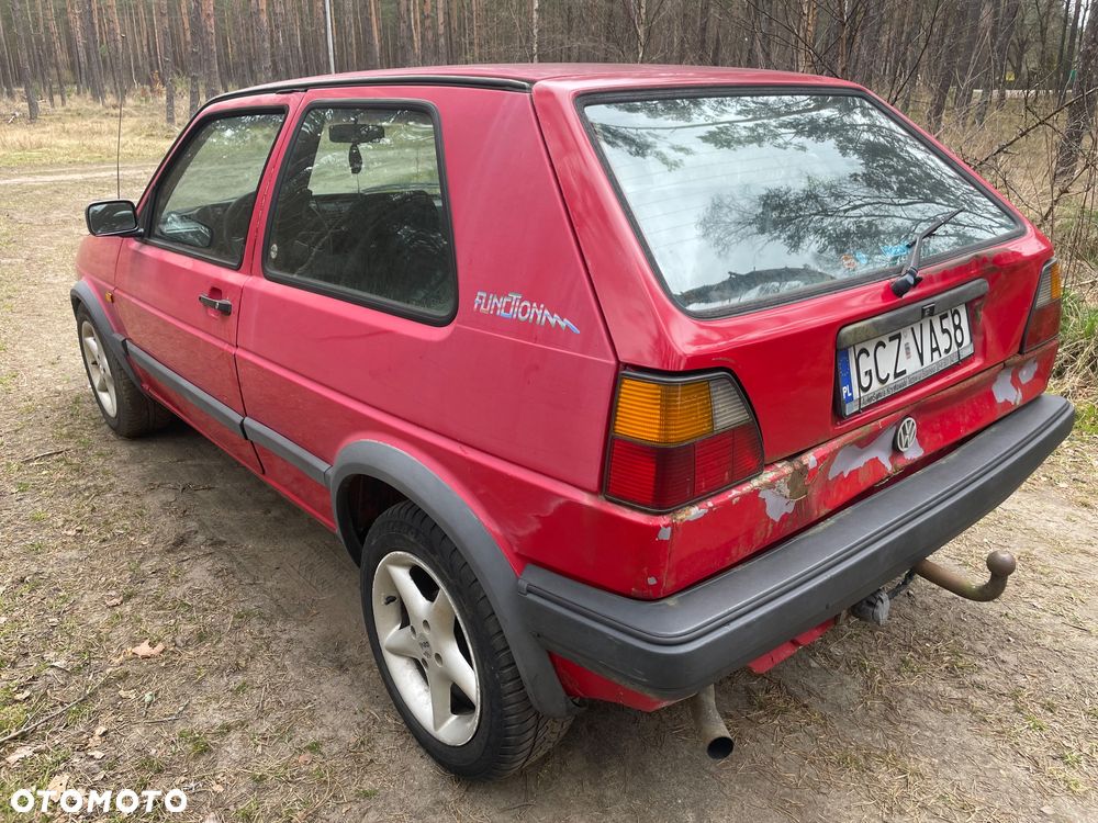 Volkswagen Golf 1.6 GL D - 6