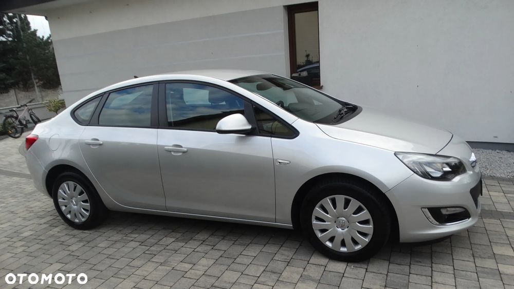 Opel Astra 1.4 T Enjoy - 4