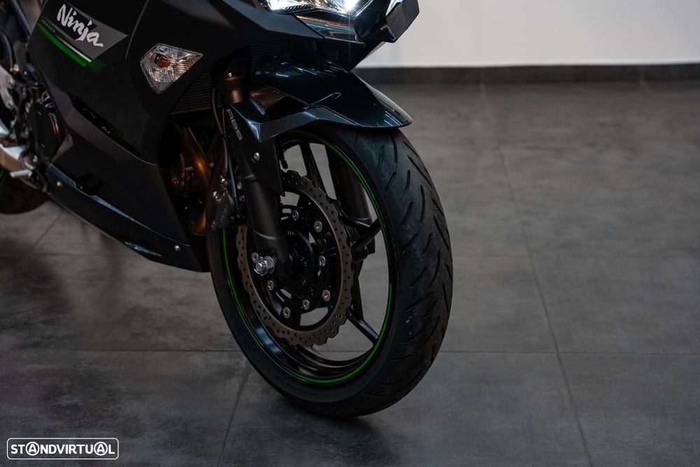 Kawasaki Ninja 400 - 8
