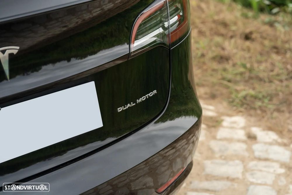 Tesla Model 3 Long-Range Dual Motor AWD - 11