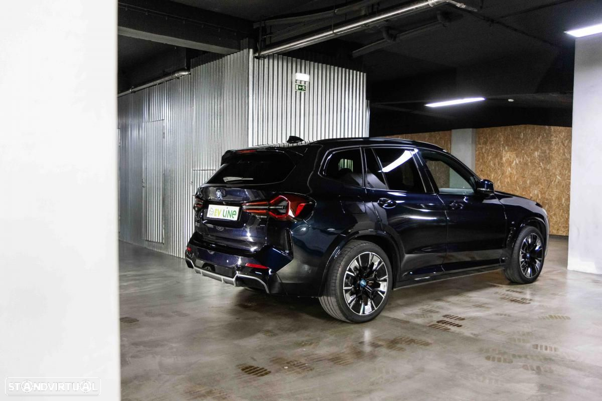 BMW iX3 M Sport Inspiring - 11