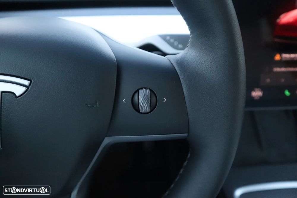 Tesla Model Y Tração Traseira - 31