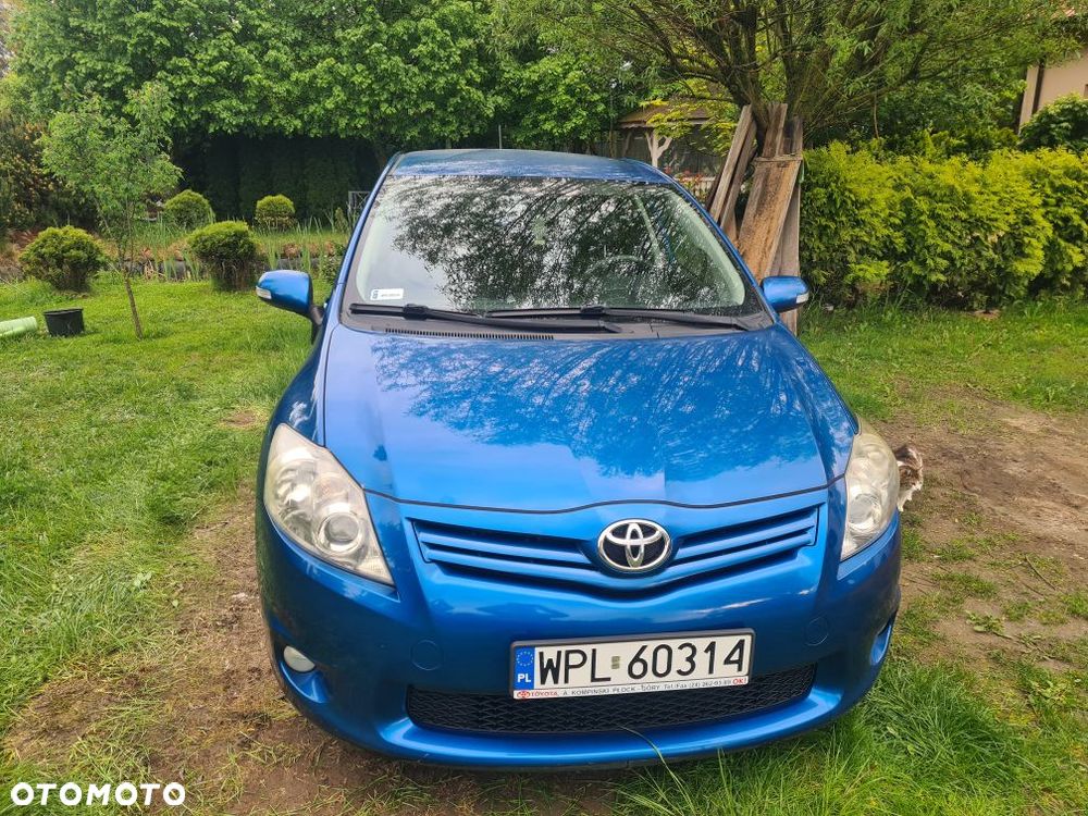 Toyota Auris - 1