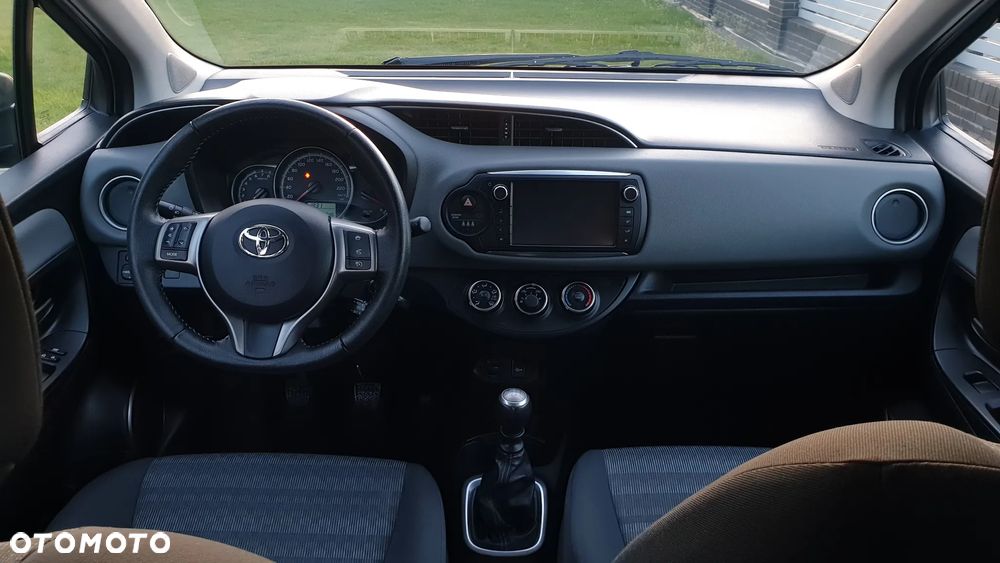 Toyota Yaris - 13