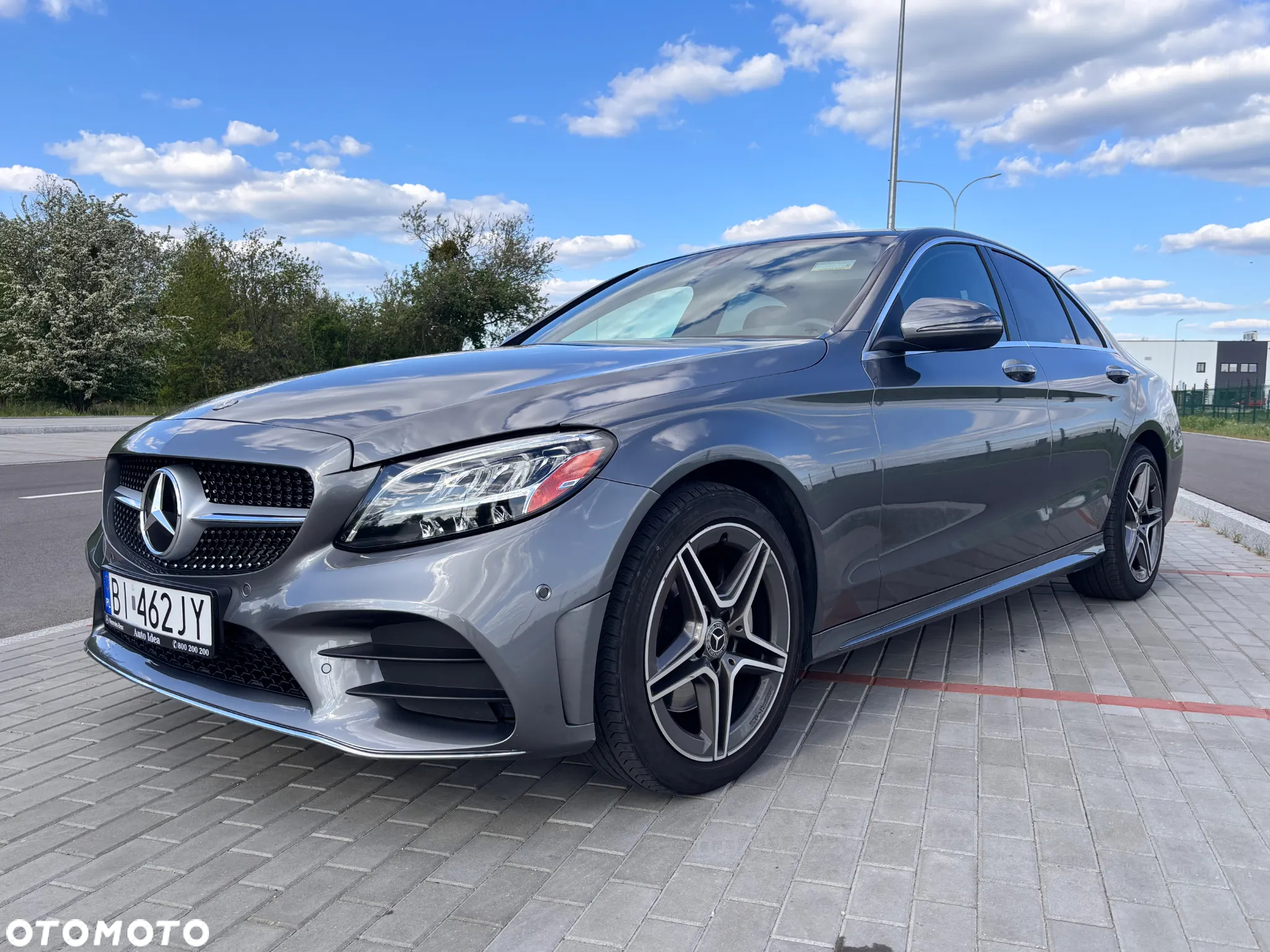 Mercedes-Benz Klasa C 300 T 4Matic 9G-TRONIC AMG Line - 2