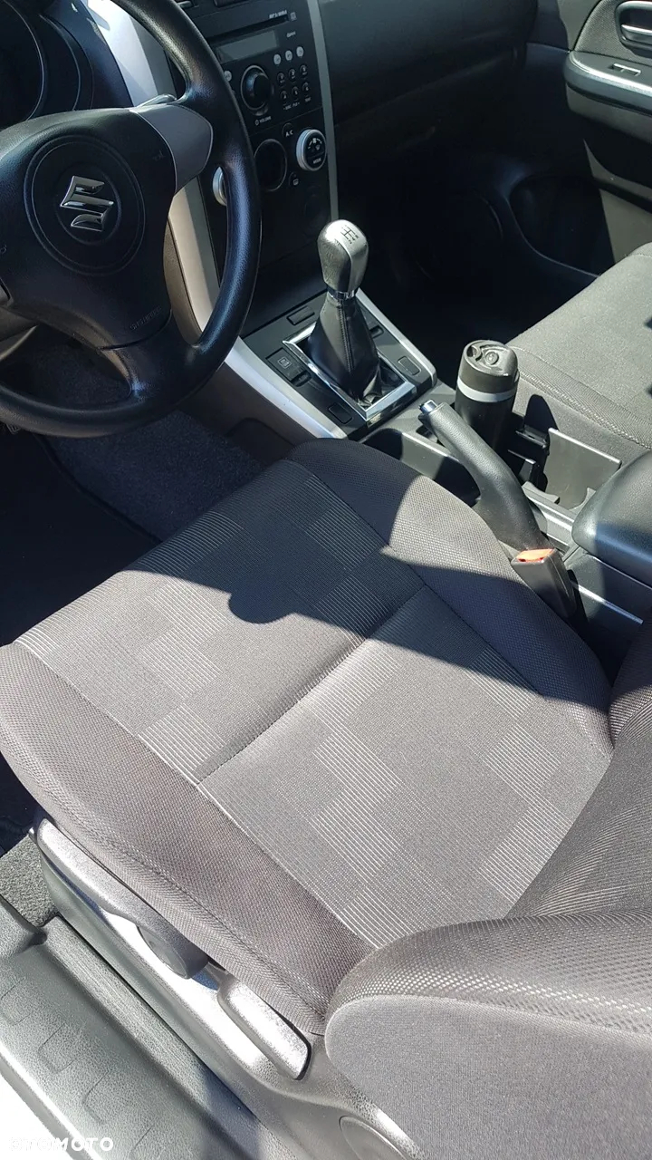 Suzuki Grand Vitara - 9