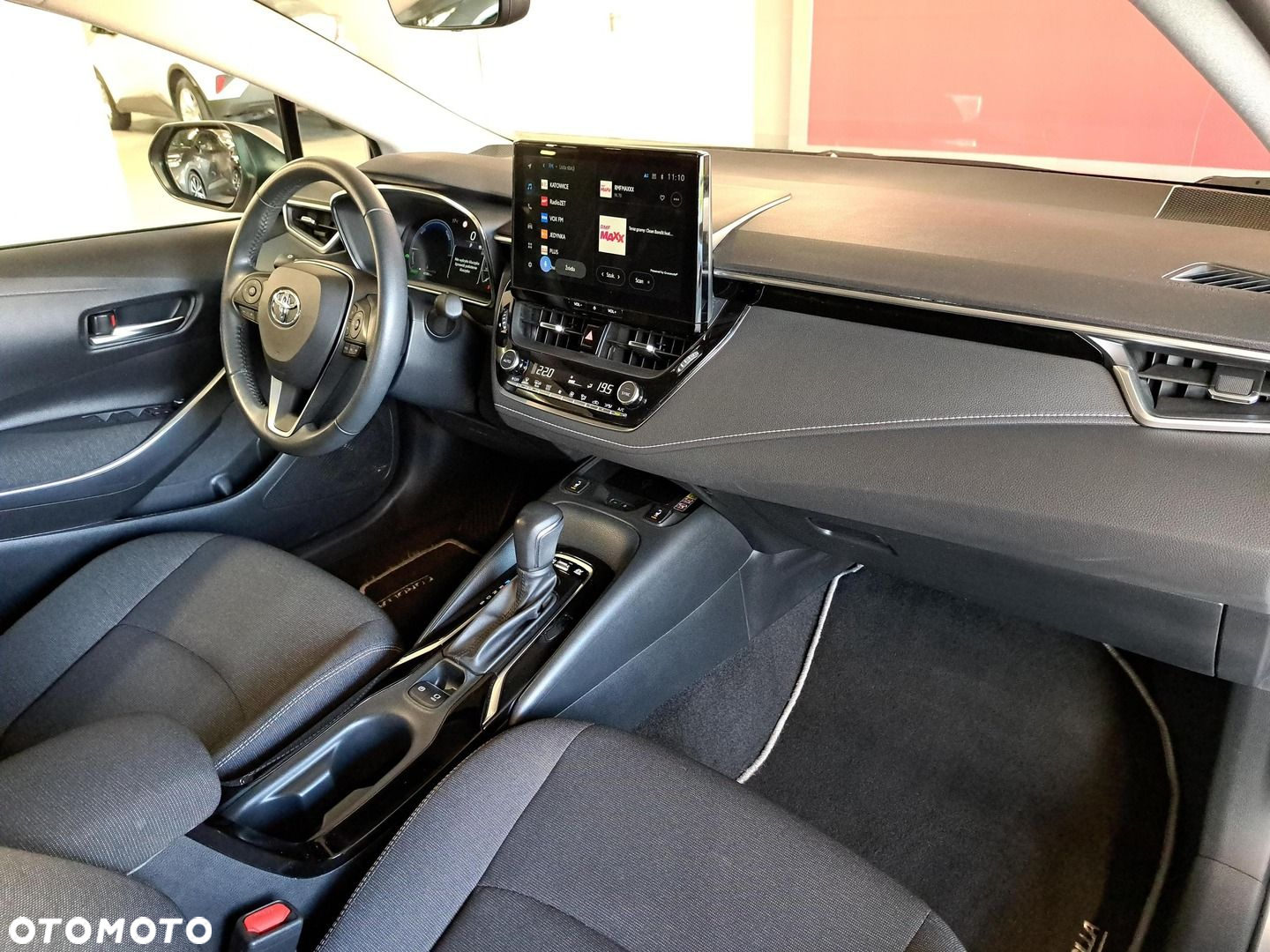 Toyota Corolla 1.8 Hybrid Comfort - 16
