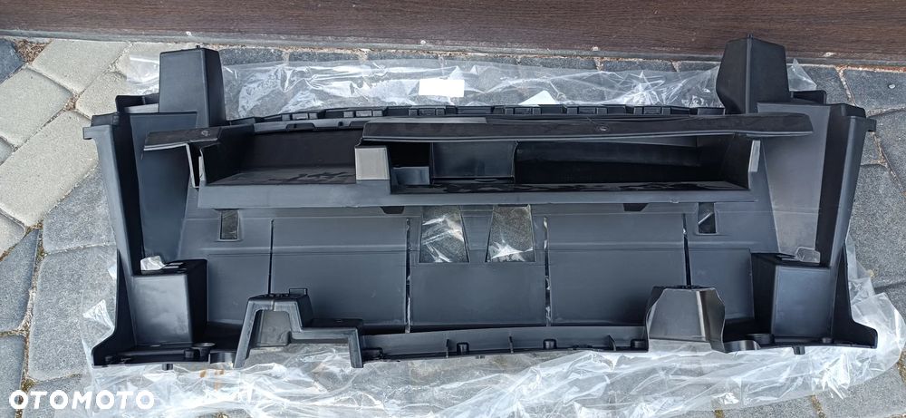 9847316280 ATRAPA, grill, mocowanie zderzaka,pas przedni, kierownica powietrza. - 2