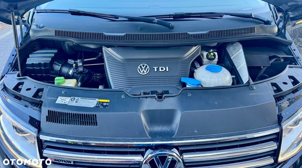 Volkswagen Multivan - 22