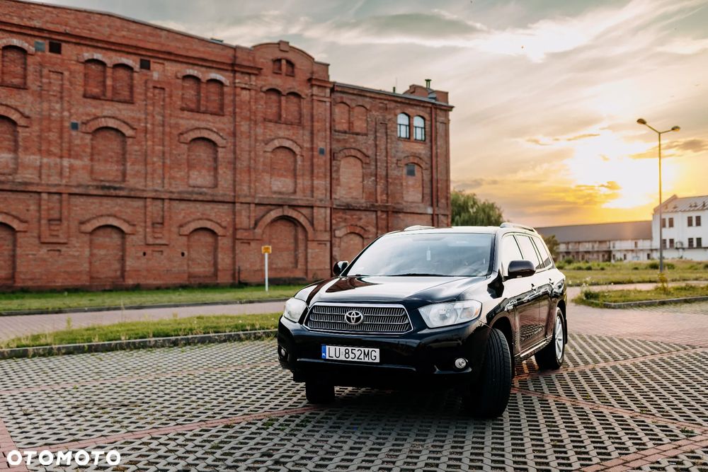 Toyota Highlander - 1