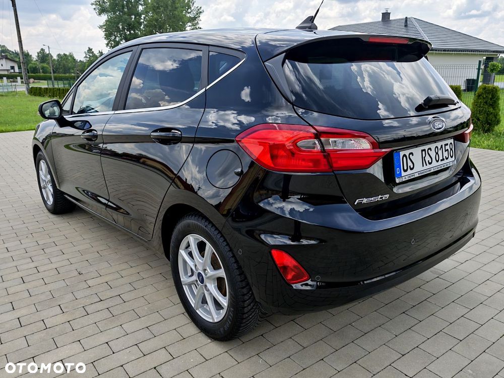 Ford Fiesta 1.0 EcoBoost S&S TITANIUM - 4