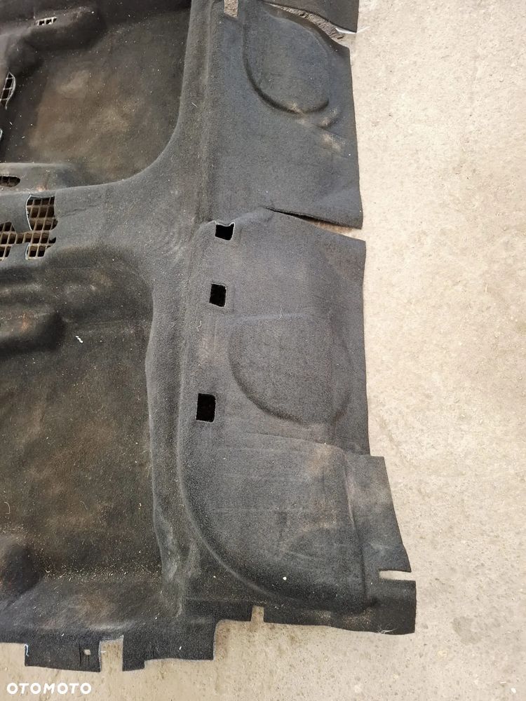 Dywan Wykładzina Podłoga Komplet Czarna VW Jetta 5C7863367E - 5