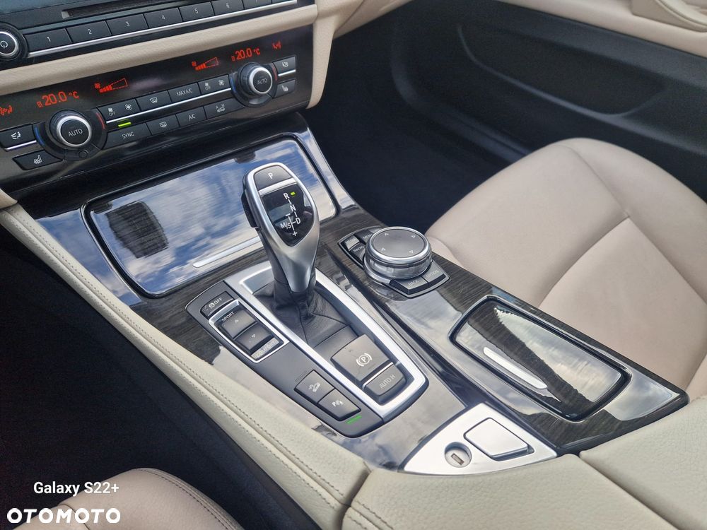 BMW Seria 5 535d xDrive Sport-Aut Luxury Line - 13