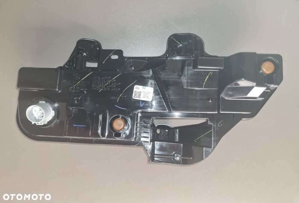 MAZDA CX-30 Lampa LED prawy Europa - 2