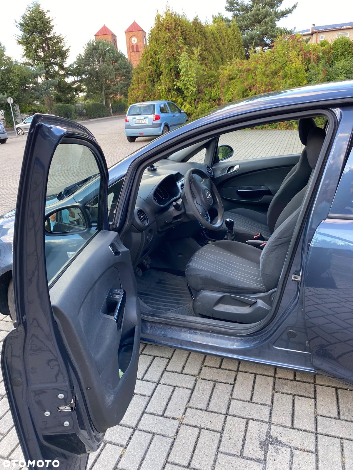 Opel Corsa 1.2 16V Essentia - 3