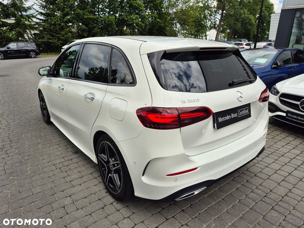 Mercedes-Benz Klasa B 200 AMG Line 7G-DCT - 3