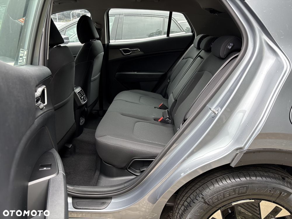 Kia Sportage 1.6 T-GDI HEV M 2WD - 13