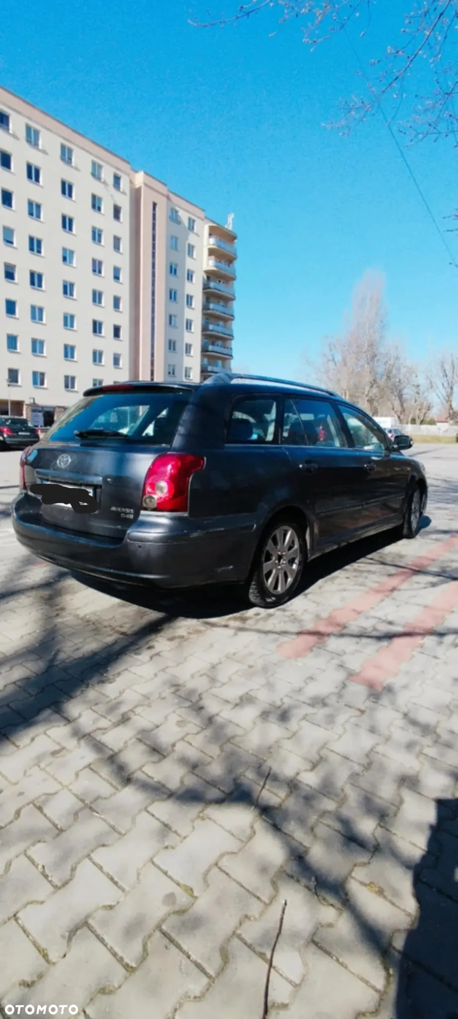 Toyota Avensis - 5