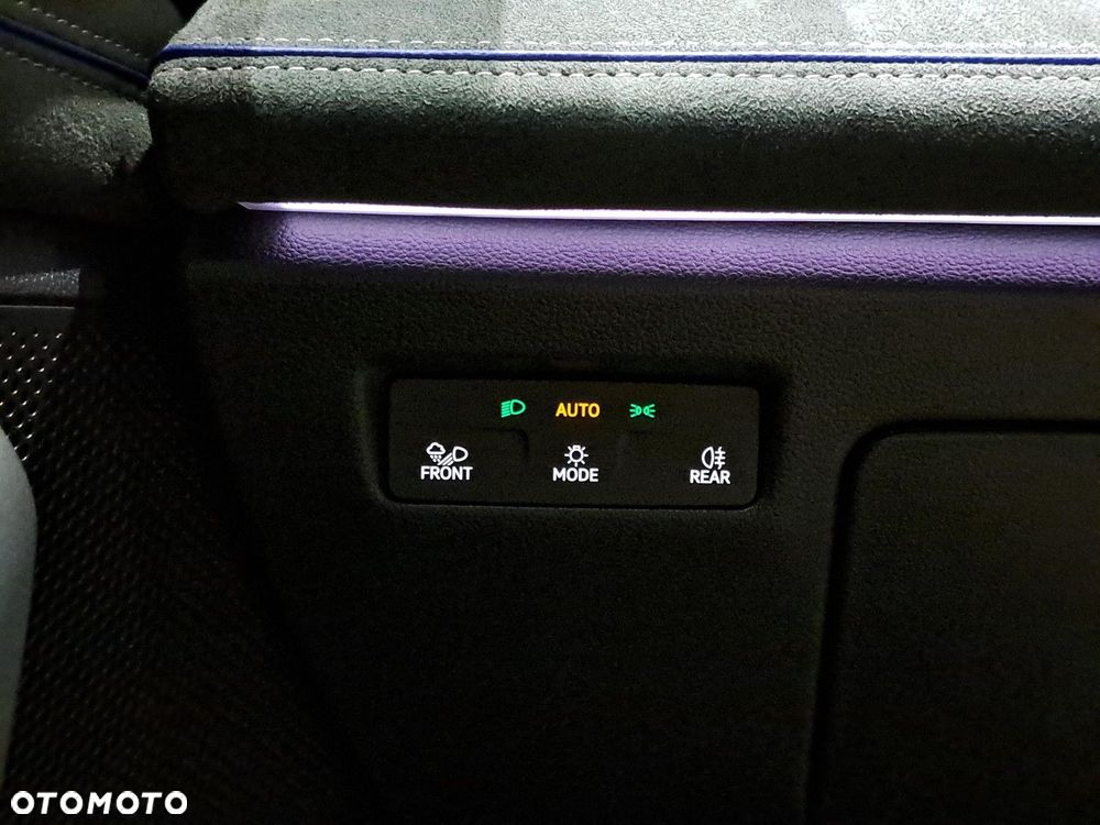 Volkswagen Passat 1.5 TSI eHybrid PHEV R-Line Plus DSG - 18