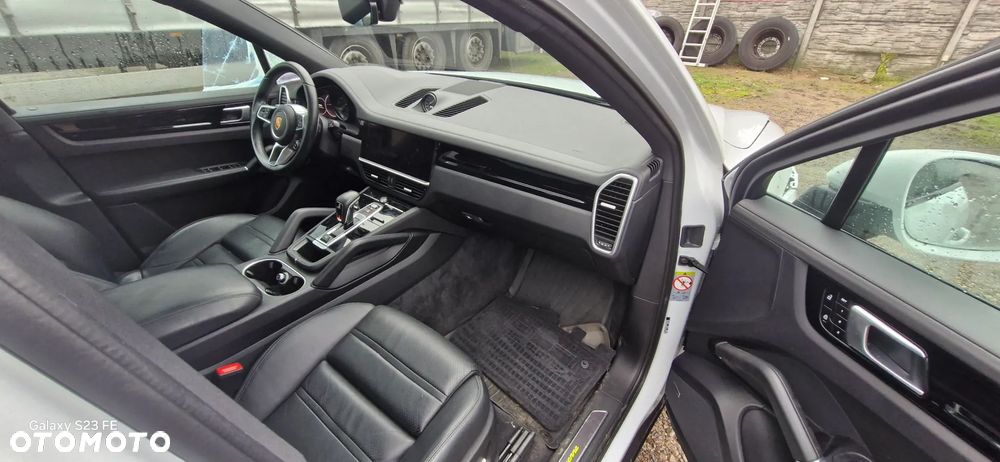 Porsche Cayenne E-Hybrid Tiptronic S Black Edition - 11