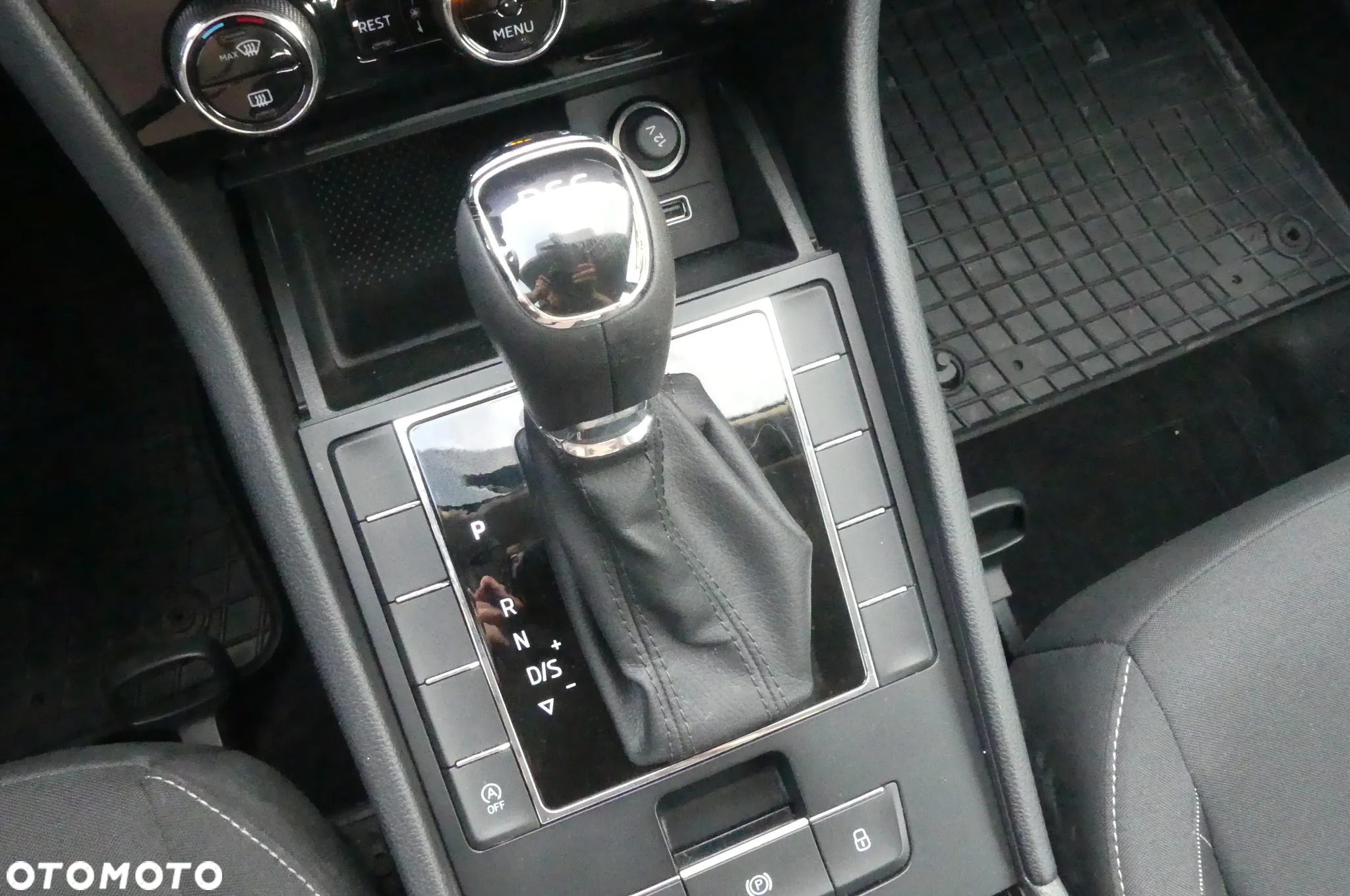 Skoda Superb 1.5 TSI Ambition DSG - 15