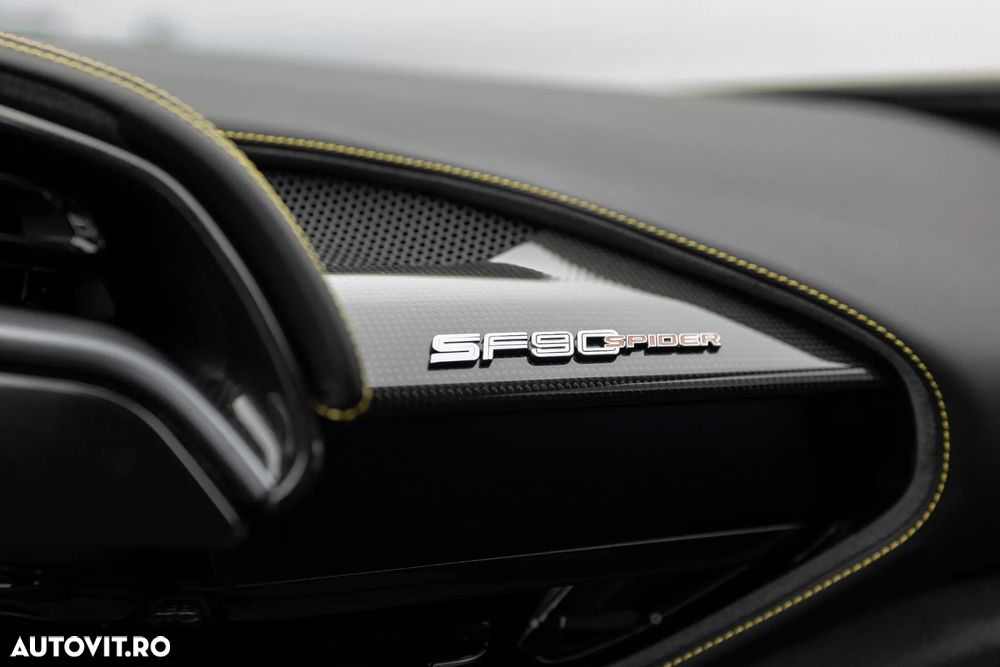 Ferrari SF90 Stradale - 24