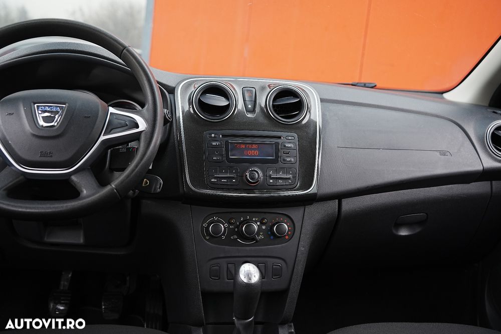 Dacia Logan 1.5 Blue dCi SL Techroad - 9