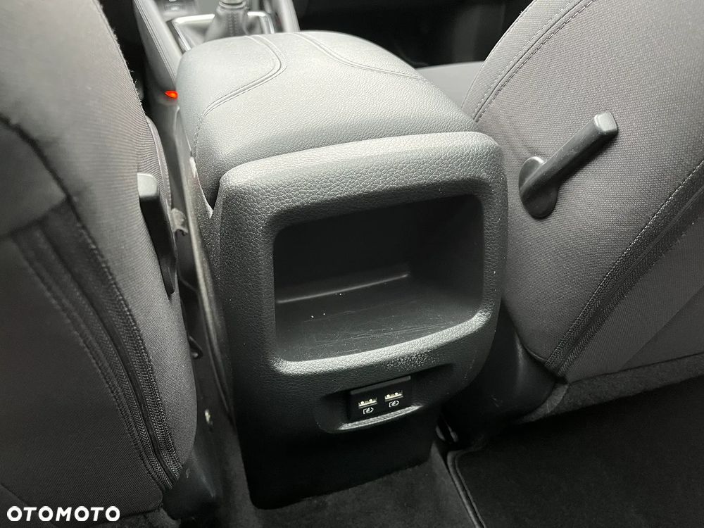 Nissan Qashqai 1.3 DIG-T N-Connecta - 25