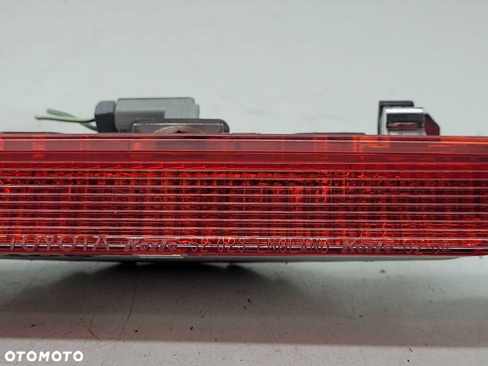 LAMPKA STOP TOYOTA COROLLA E12 EUROPA 2002 - 2