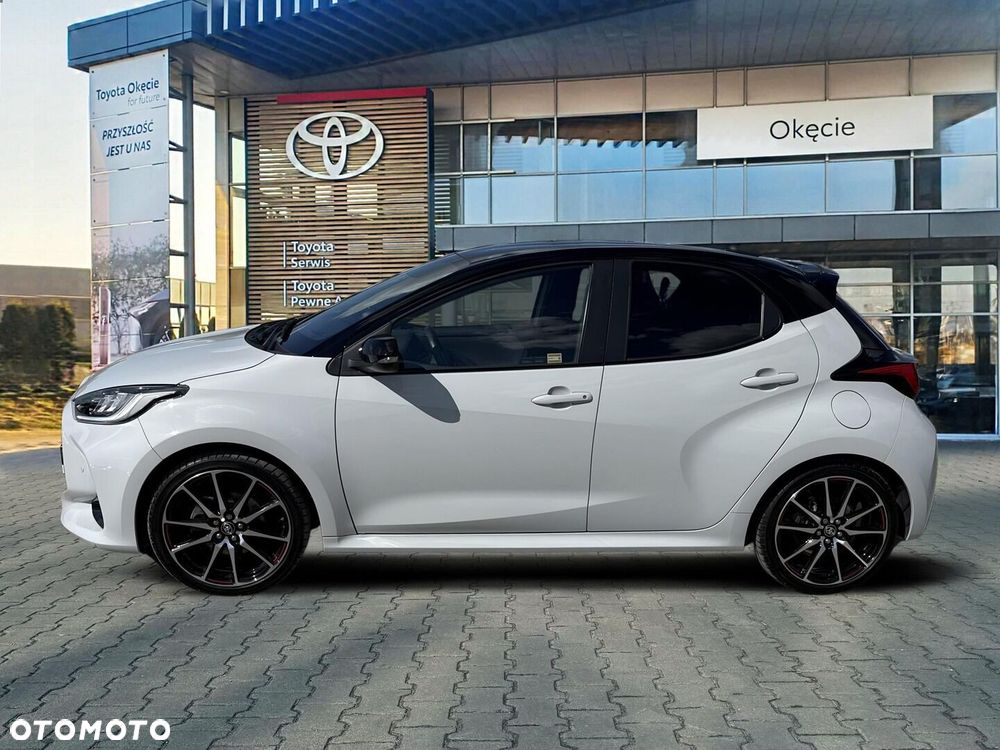 Toyota Yaris Hybrid 1.5 GR Sport - 2