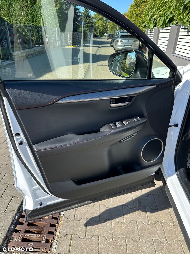 Lexus NX 300h F Sport Edition AWD - 7