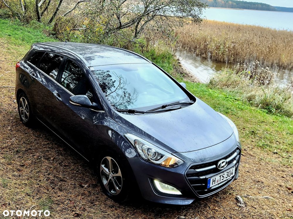 Hyundai i30 1.6 CRDi Premium - 3