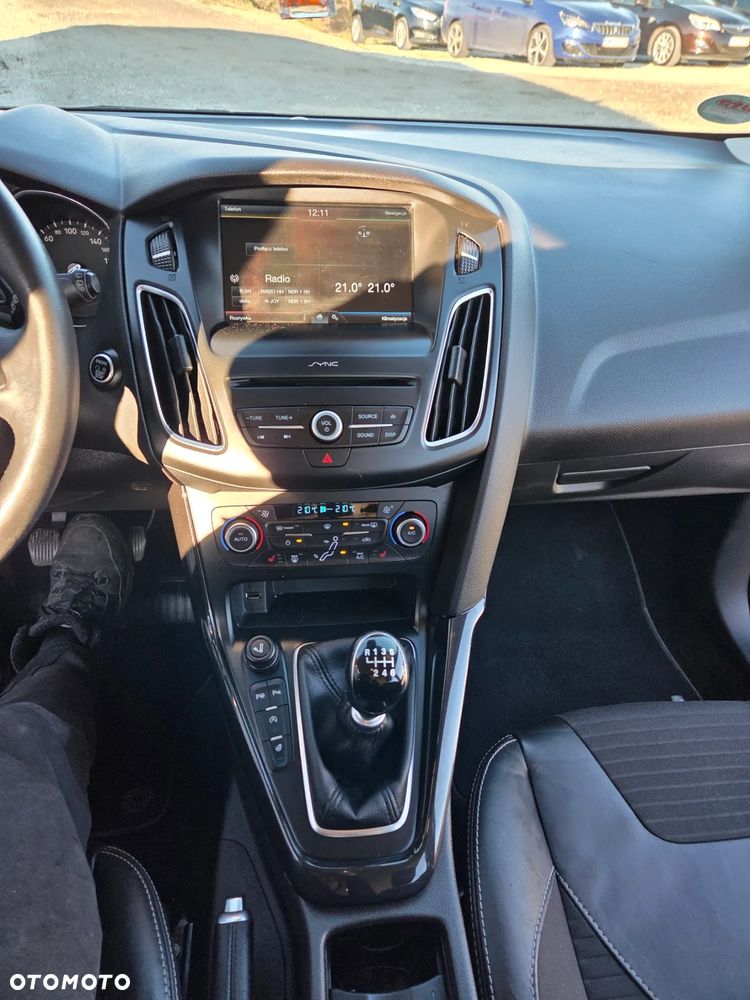 Ford Focus 1.5 TDCi DPF Start-Stopp-System Titanium - 19