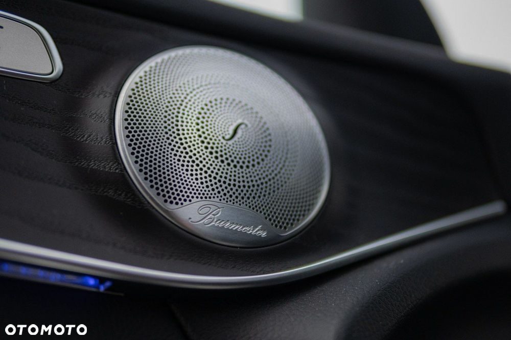 Mercedes-Benz GLC - 29